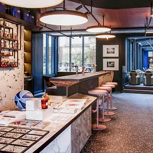 4* מלון Tribe Batignolles